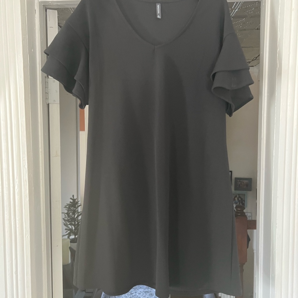 Elegant Black Ruffle Sleeve Top